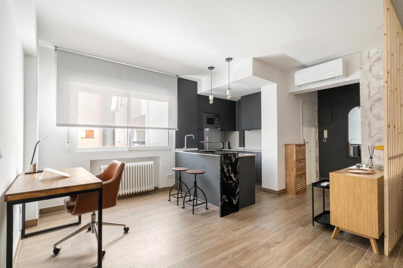 Magico Apartamento En El Centro Madrid Exterior foto